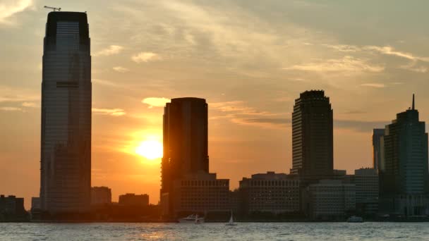 Sunset at New Jersey, Sailboats on River Hudson — Wideo stockowe