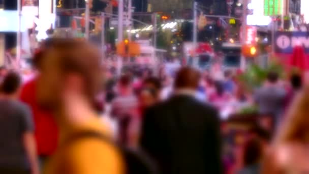 도시 거리 뉴욕 타임 스퀘어, 유명한 장소에 군중 — 비디오