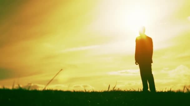 Silhouette Business Man framgång Pose Sun natur bakgrund — Stockvideo