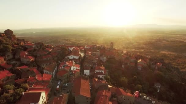 Красивый вид на город с воздуха — стоковое видео