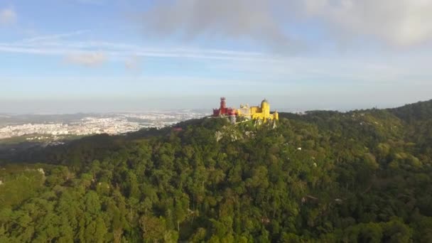 Pena National Palace på bergets topp — Stockvideo