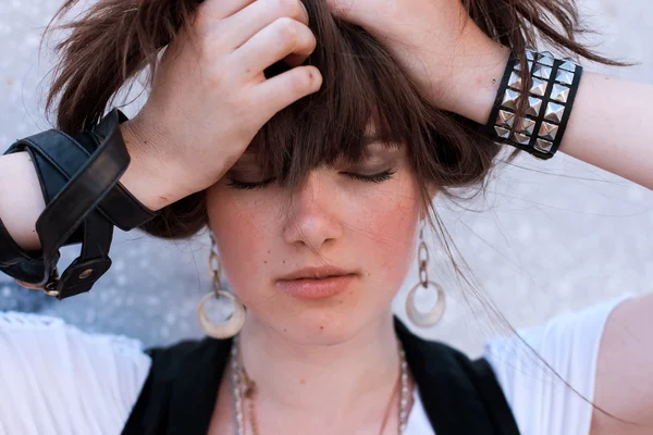 Portrait of Fashion Model Girl on the Industrial Background. — Stock Photo, Image