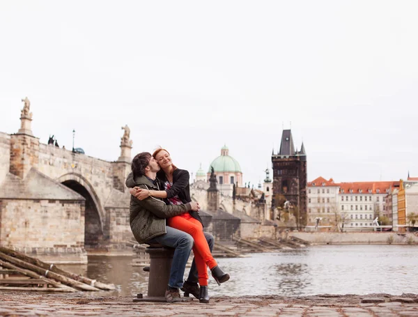 Young couple in love. Prague, Czech Republic, Europe. — Stock Photo, Image