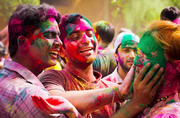 Holi festivali