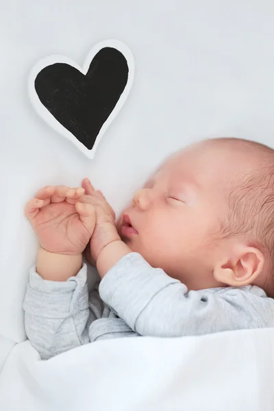 Bayi yang baru lahir di rumah — Stok Foto