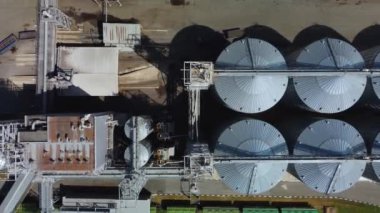 Asansör kompleks hava görüntüsü. Bir kuadrokopterden video