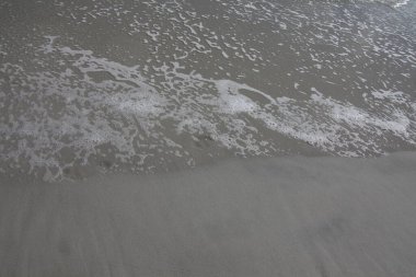 Florida 'nın Atlantik kıyısında okyanus köpüğü. 