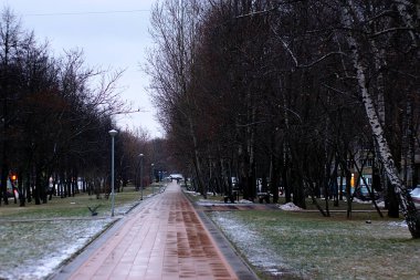 Yürüme alanı ilk karla kaplandı.