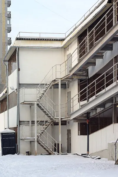 Escada Exterior Edifício Parque Estacionamento — Fotografia de Stock