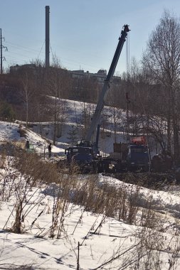 Tamir ekibi bölgede çalışıyor.