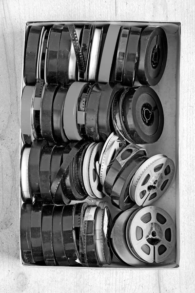 Películas viejas en una caja — Foto de Stock