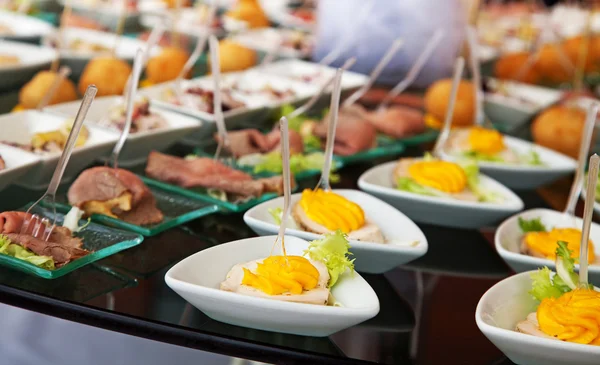 Food for cocktail on wedding party — Stock Photo, Image