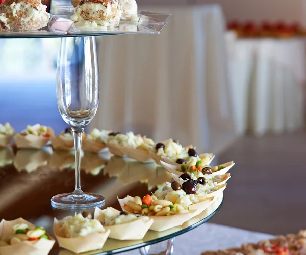 Comida de coquetel em festa de casamento — Fotografia de Stock