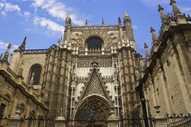 Sevilla Katedrali ve la giralda görünümünü