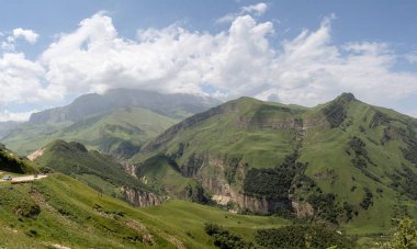 Laza Falls, Qusar, Azerbaycan. Shahdag dağının eteklerindeki inanılmaz doğa parkı..