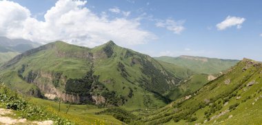Laza Falls, Qusar, Azerbaycan. Shahdag dağının eteklerindeki inanılmaz doğa parkı..