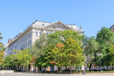 Budapeşte, Macaristan. Ronald Reagan 'ın Bronz heykeli Özgürlük Meydanı' ndan geçerken Soğuk Savaş 'ın sona ermesi ve özgürlük ve ABD Macar dostluğunu sembolize eden rolünün anısına..