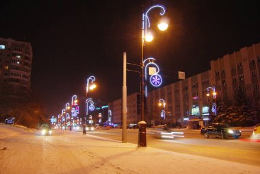 Cumhuriyet Caddesi, Tyumen 'de şenlikli fenerler