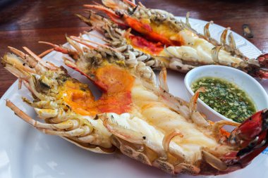 Dev ızgara nehir karides