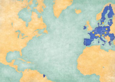 Kuzey Atlantik Okyanusu haritasında, suluboya resimli eski bir kağıt gibi yumuşak grunge ve klasik tarzda Avrupa Birliği (AB bayrağı) yer almaktadır.. 