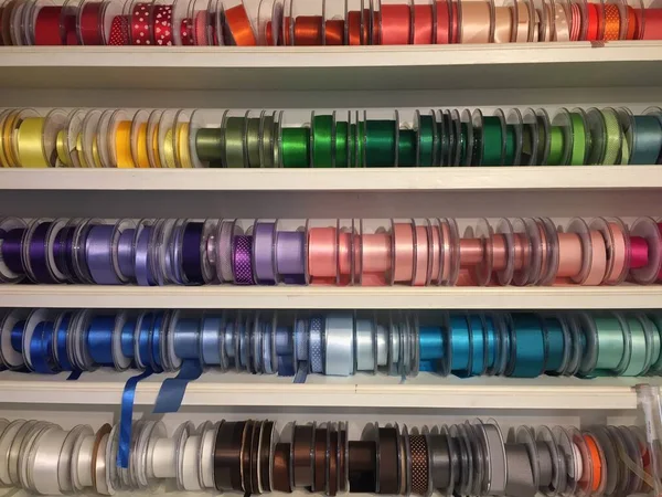 Haberdashery Haberdasher Ribbon Reels Rolls Rows Trims Fabric Retail Shop — Stock Photo, Image