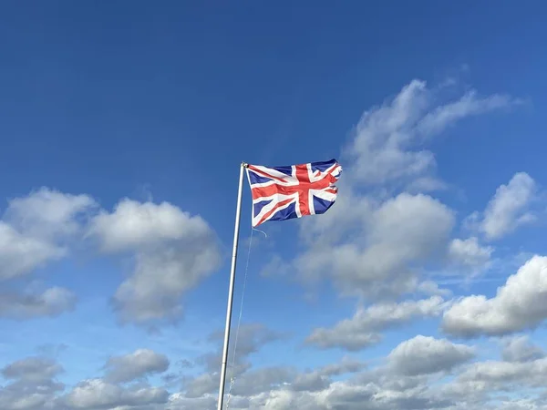 Union Jack Vlajka Nahoru Pól Pozadí Kopírovat Prostor Létání — Stock fotografie