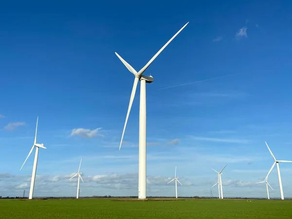 Turbinas Eólicas Hélice Fazenda Que Produzem Energia Elétrica Moinho Vento — Fotografia de Stock