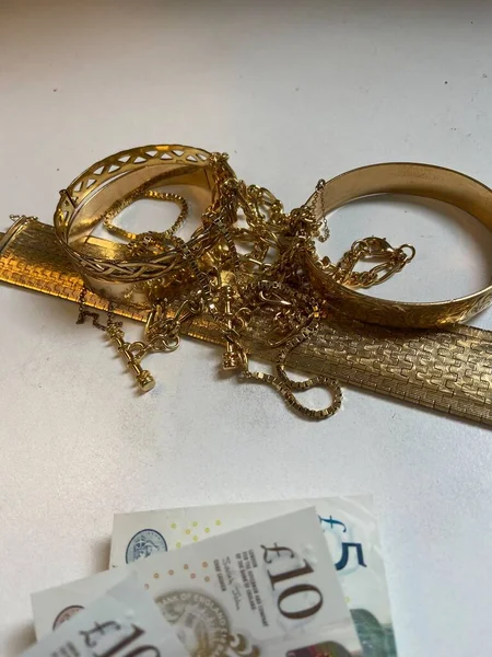 Goldschrott Haufen Ketten Und Armreif Schmuck Pfandleihe — Stockfoto