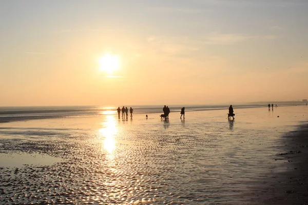 Tramonto Che Riflette Sulla Sabbia Bagnata Beach Tra Spiaggia Winchelsea — Foto Stock