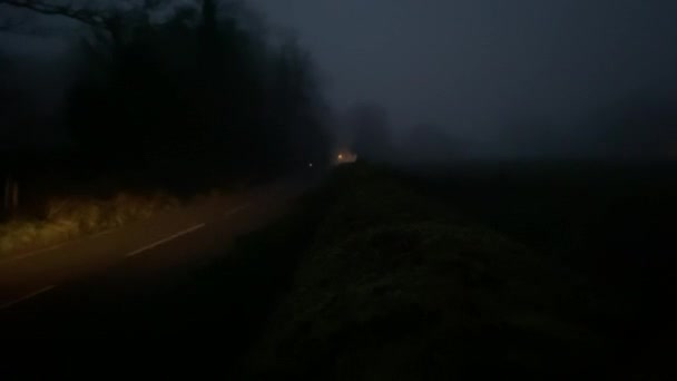 Cars Driving Slowly Mist Country Lane — Wideo stockowe