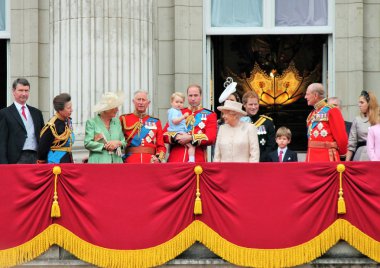 Kraliçe Elizabeth PrensPhilip Charles Harry William & Royal Family, Buckingham Sarayı, Londra, Royal Balcony Trooping of the color 2015