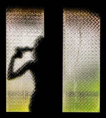 Silahı kafasına at ile kadın silüeti