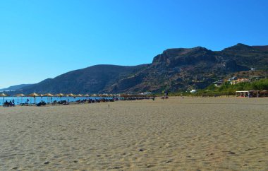 Yunanistan 'ın Girit adasındaki Paleochora' daki kumlu plaj