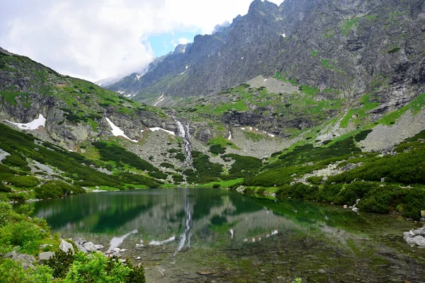 Tájkép Magas Tátra Hegyek Velicke Pleso Vízesés Velicky Vodopad Szlovákia — Stock Fotó