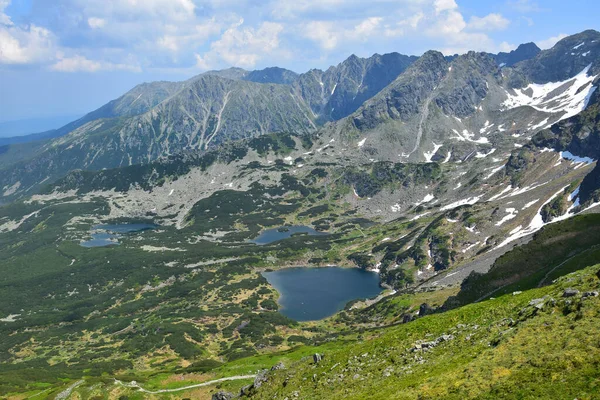 Vista Monte Kasprov Vrch Para Lagos Zielony Staw Kurtkowiec Dlugi — Fotografia de Stock