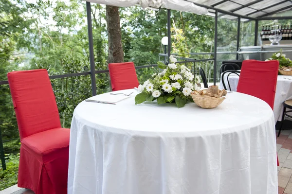 Wedding table in the castle — Stock Photo, Image