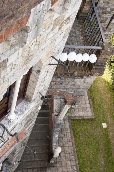 Outdoor wedding in the castle — Stock Photo, Image