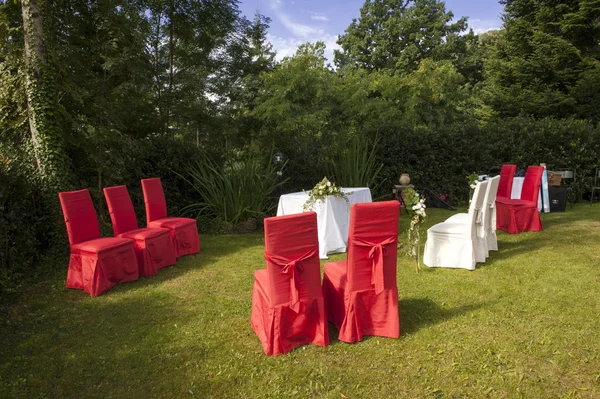 Outdoor wedding in the castle — Stock Photo, Image