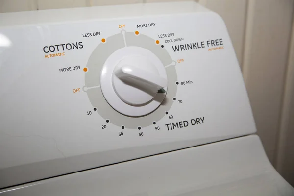 Kurutma makinesinin zamanlaması 70 dakikaya ayarlı.