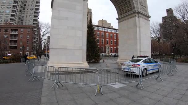 New York Usa 2020 Hodinová Přítomnost Policie Aby Zabránilo Graffiti — Stock video