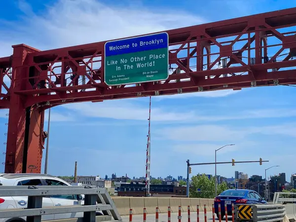 Brooklyn Usa Mai 2021 Schild Begrüßt Autofahrer Brooklyn — Stockfoto