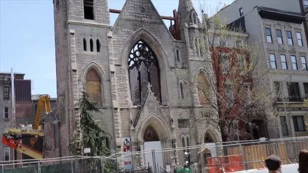 วยอร วยอร สหร ฐอเมร พฤษภาคม 2021 ไฟไหม าลายโบสถ ทยาล ยกลางในหม — วีดีโอสต็อก