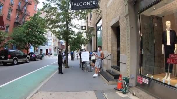 New York Usa Juni 2021 Lijn Wachtend Gecontroleerde Toegang Tot — Stockvideo