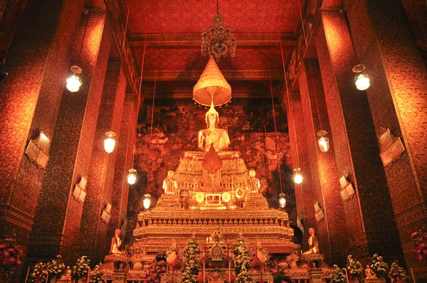 Phra Buddha Deva Patimakorn in wat pho bangkok, thailand-january 28 :Phra Buddha Deva Patimakorn in wat pho on january 28, 2015. — Stock Photo, Image