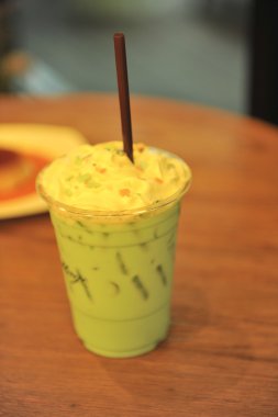 yeşil çay frappe buz