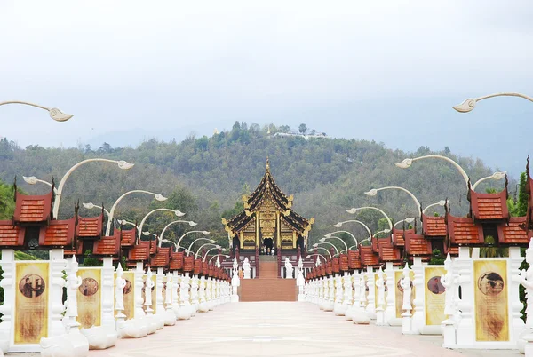 Royal Pavilion i Royal Rajapruek Park i chiangmai thailand — Stockfoto