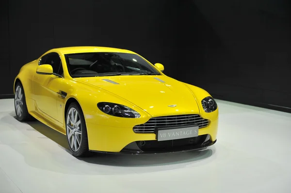 BANGKOK-MARCH 29 aston martin car at The 36th Bangkok International Motor Show 2015 on March 29, 2015 in Bangkok, Thailand — Stock Photo, Image