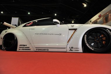 Bangkok-Haziran 27 Nissan skyline R35 Gt-R arabaya 3 bangkok Uluslararası autosalon 2015 27 Haziran 2015 üzerinde Bangkok, Tayland