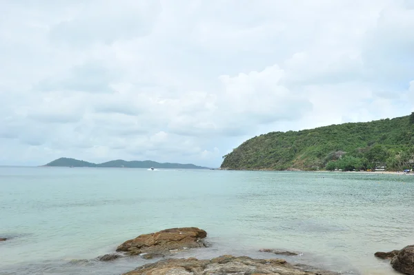 Vista mar ao-phai kohsamed rayong tailândia — Fotografia de Stock