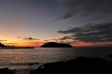 Kumsalda gün batımı